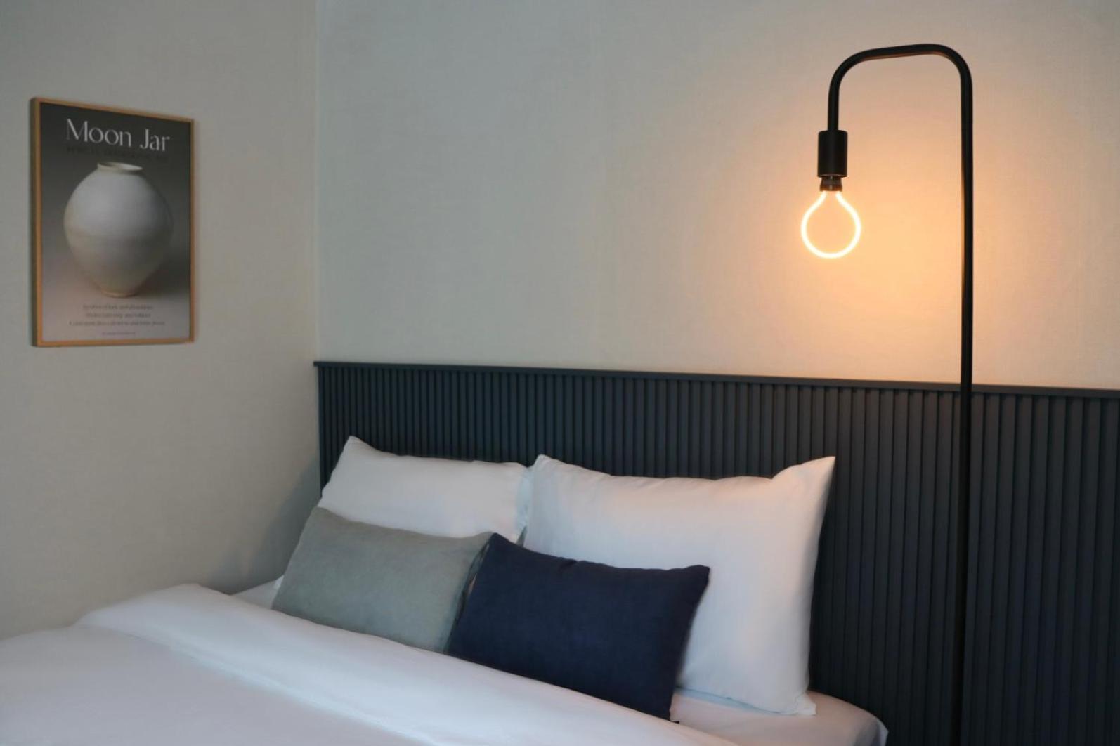 Seochon Apartment *