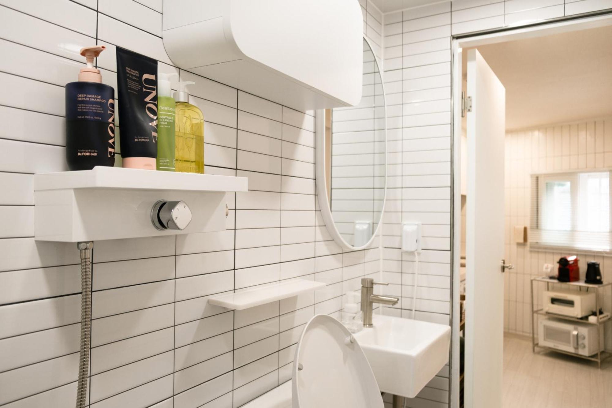 Apartment Seochon *