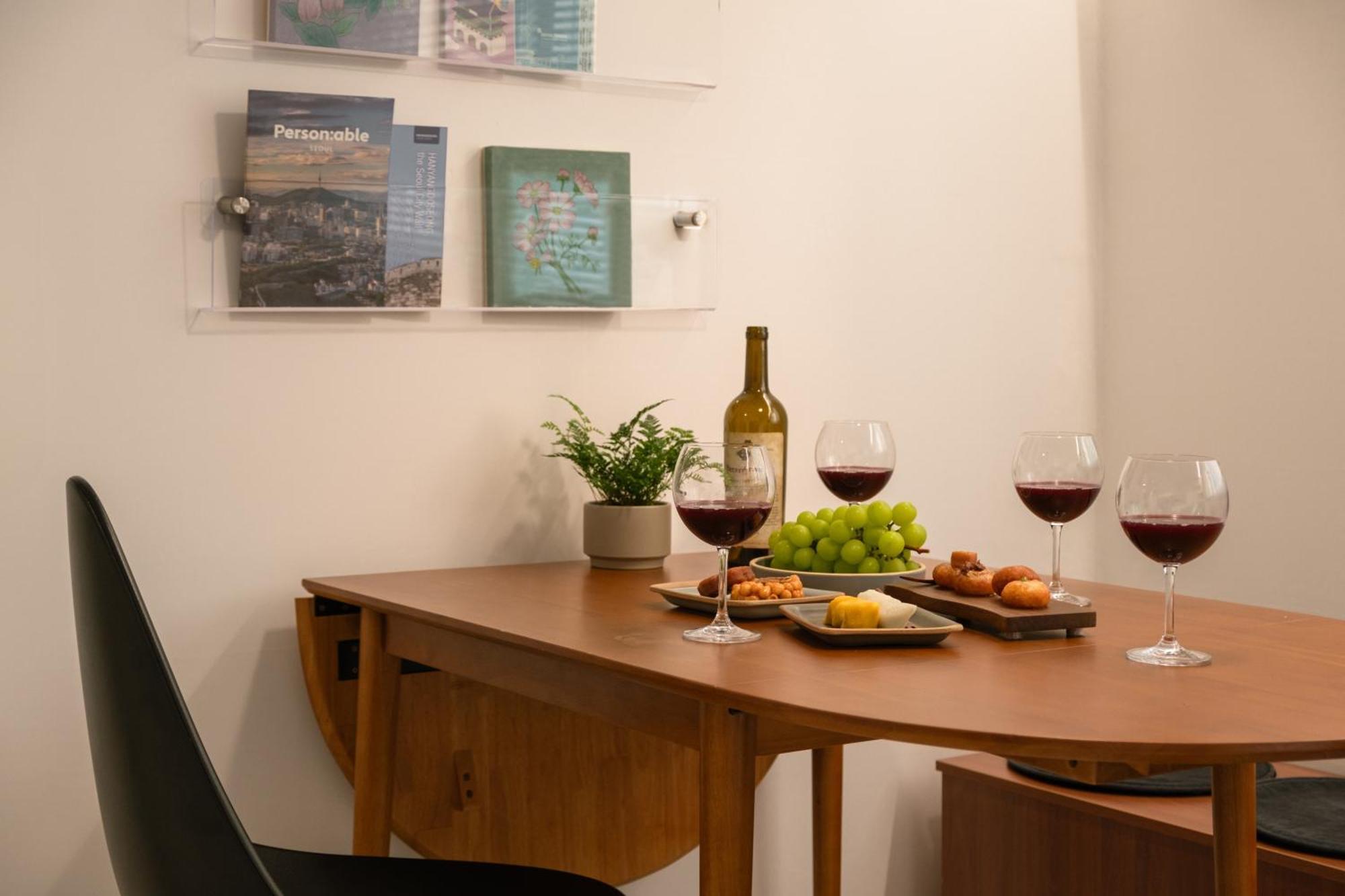 Apartment Seochon Seoul